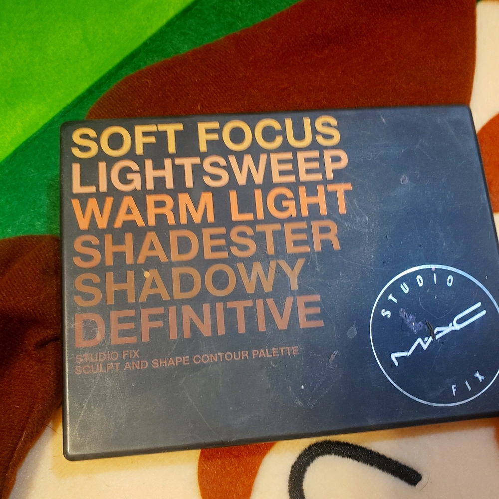 MAC Contour Palette